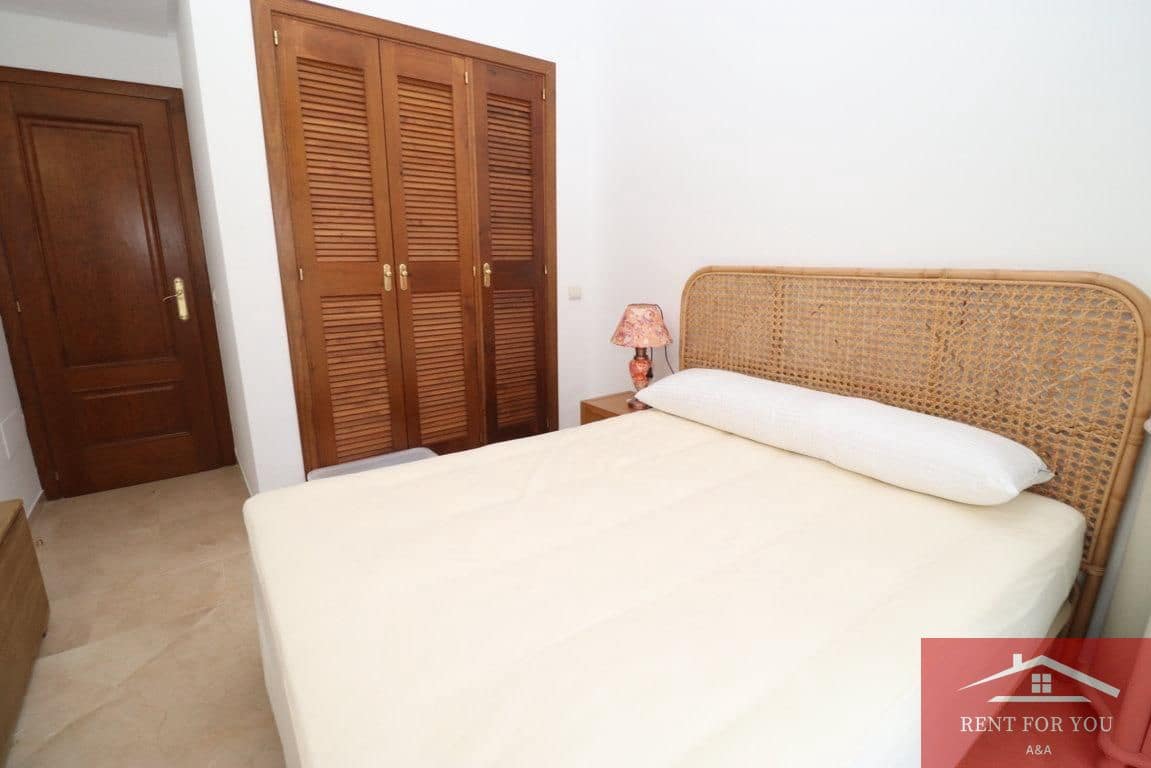 3 quarto Apartamento para arrendar em Marbella com piscina garagem - 3 000 € (Ref: 9450920)