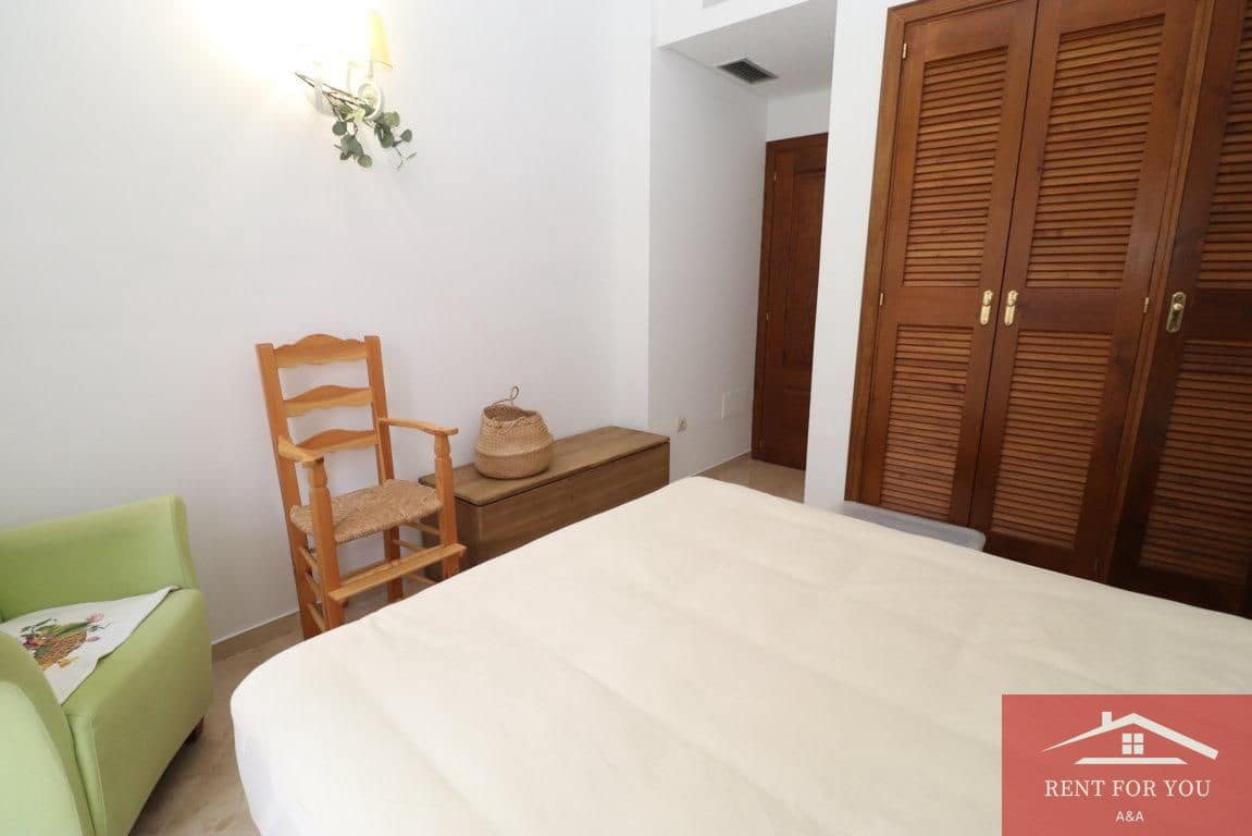 3 quarto Apartamento para arrendar em Marbella com piscina garagem - 3 000 € (Ref: 9450920)