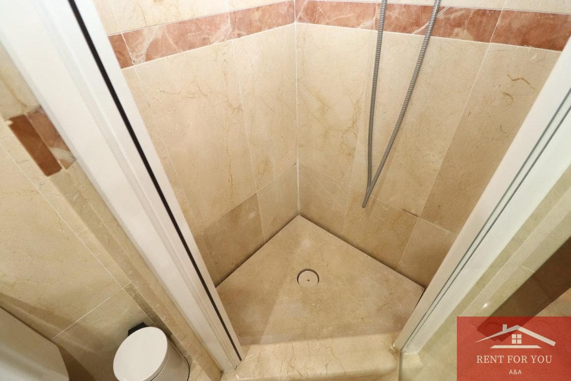 3 quarto Apartamento para arrendar em Marbella com piscina garagem - 3 000 € (Ref: 9450920)