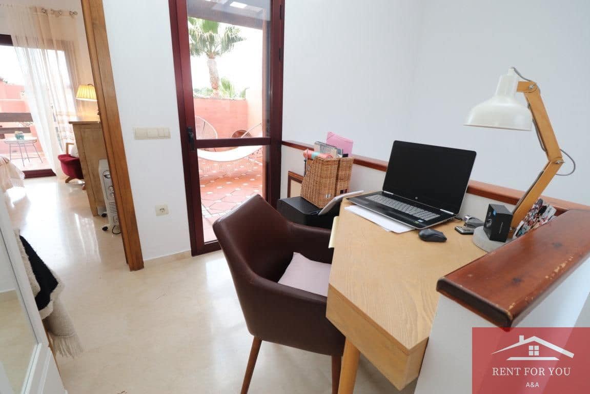 3 quarto Apartamento para arrendar em Marbella com piscina garagem - 3 000 € (Ref: 9450920)