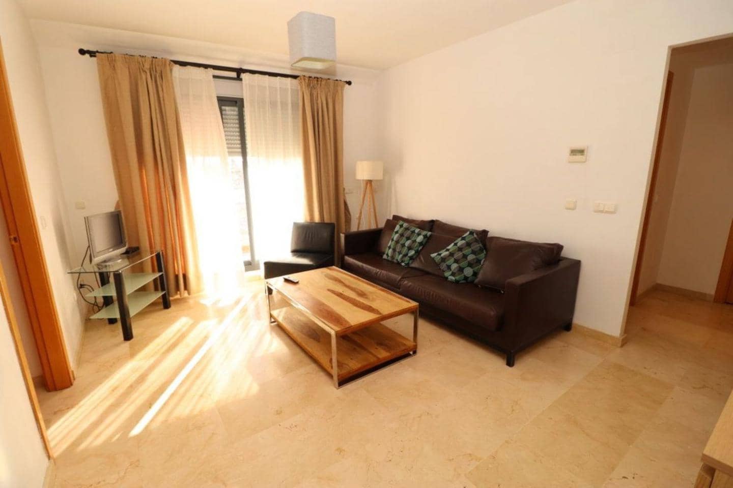 2 makuuhuone Asunto vuokrattavana paikassa Coin - 1 200 € (Ref: 9450921)