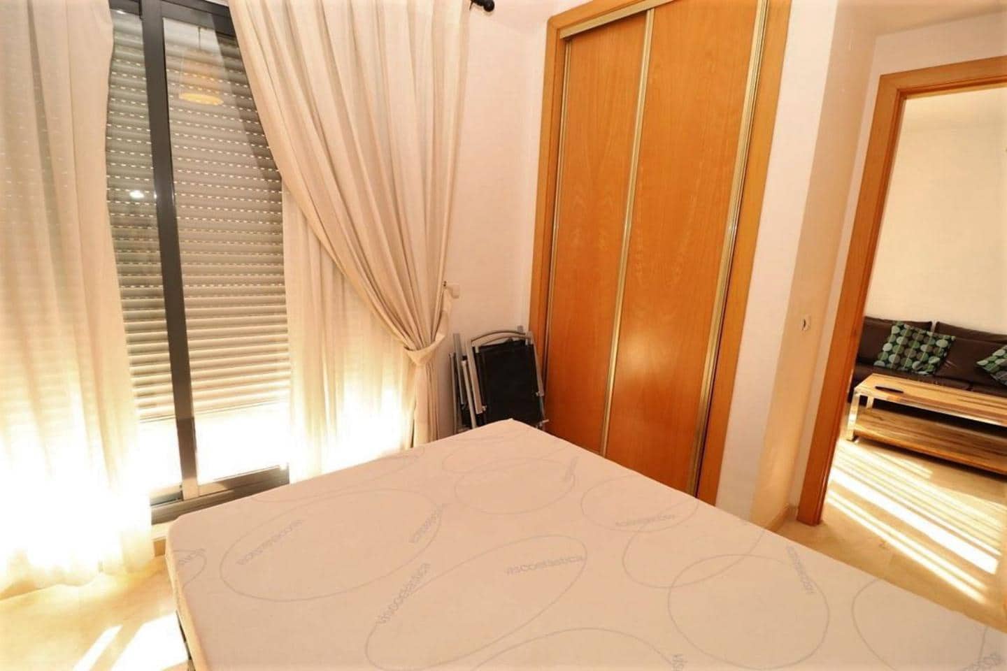 2 makuuhuone Asunto vuokrattavana paikassa Coin - 1 200 € (Ref: 9450921)