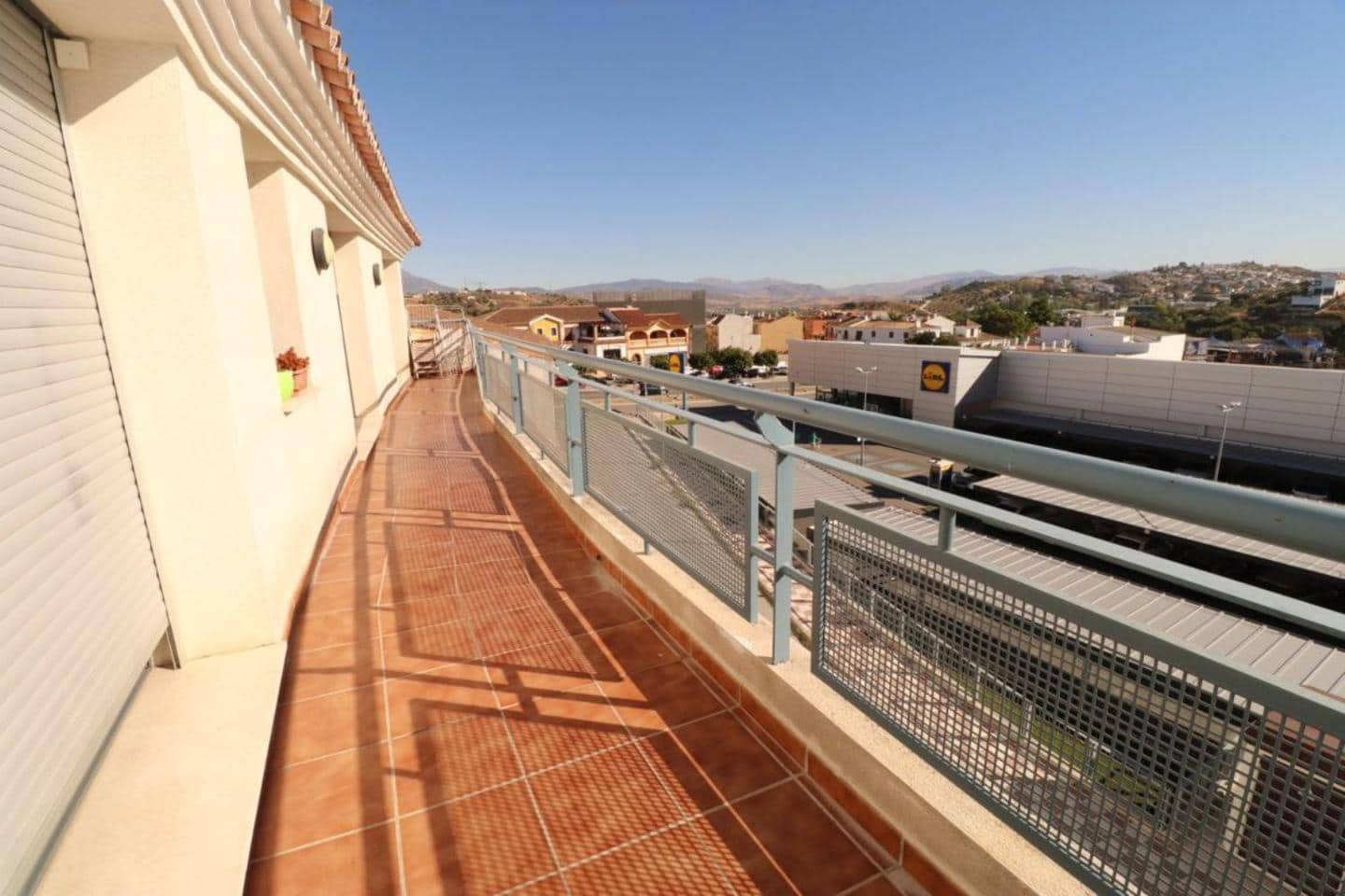 2 makuuhuone Asunto vuokrattavana paikassa Coin - 1 200 € (Ref: 9450921)