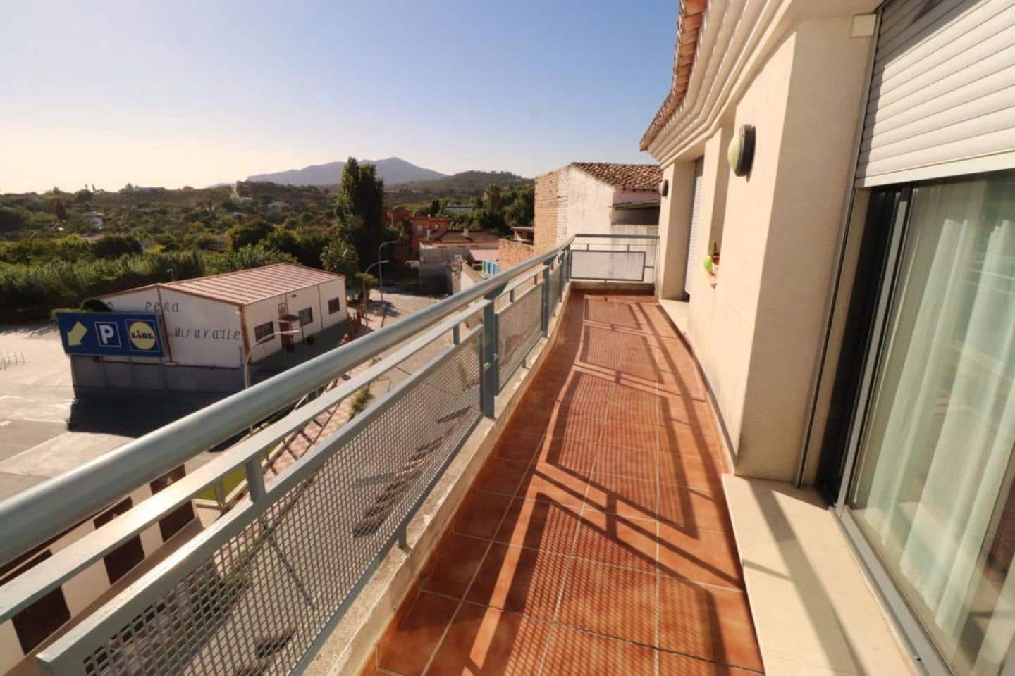 2 makuuhuone Asunto vuokrattavana paikassa Coin - 1 200 € (Ref: 9450921)