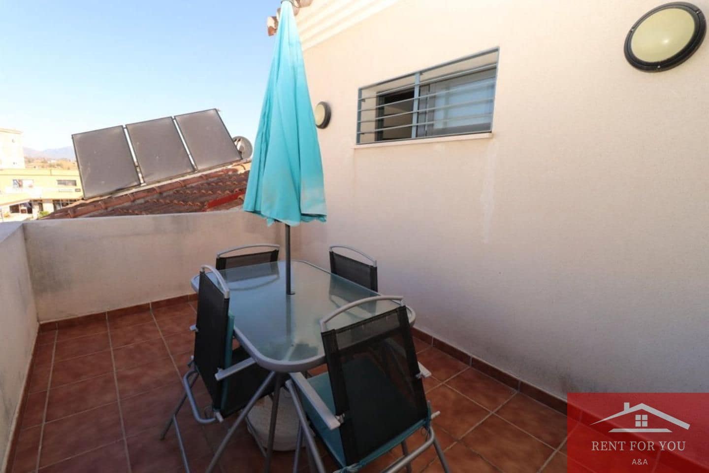 Piso de 2 habitaciones en Coín en alquiler - 1.200 € (Ref: 9450921)