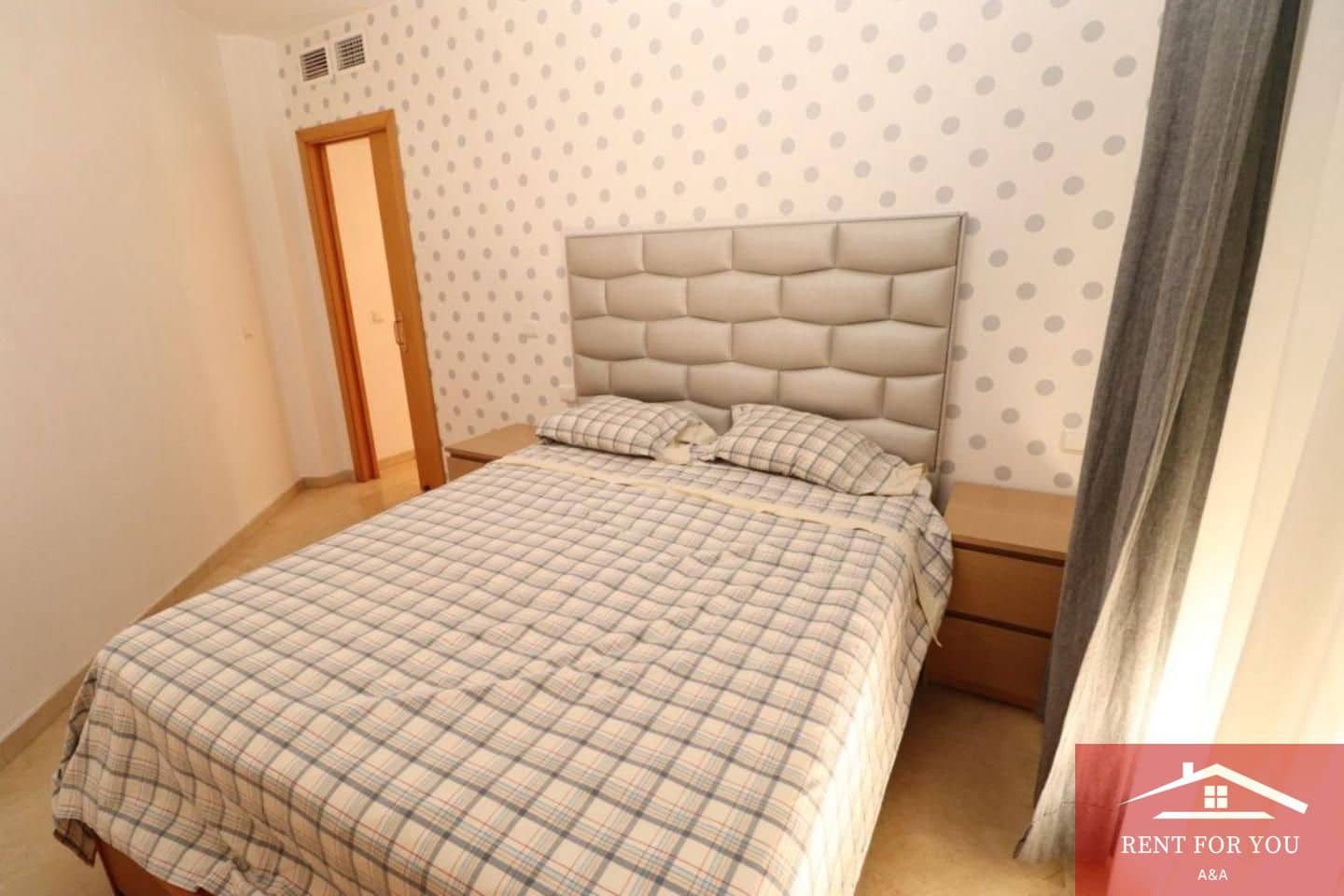 Piso de 2 habitaciones en Coín en alquiler - 1.200 € (Ref: 9450921)