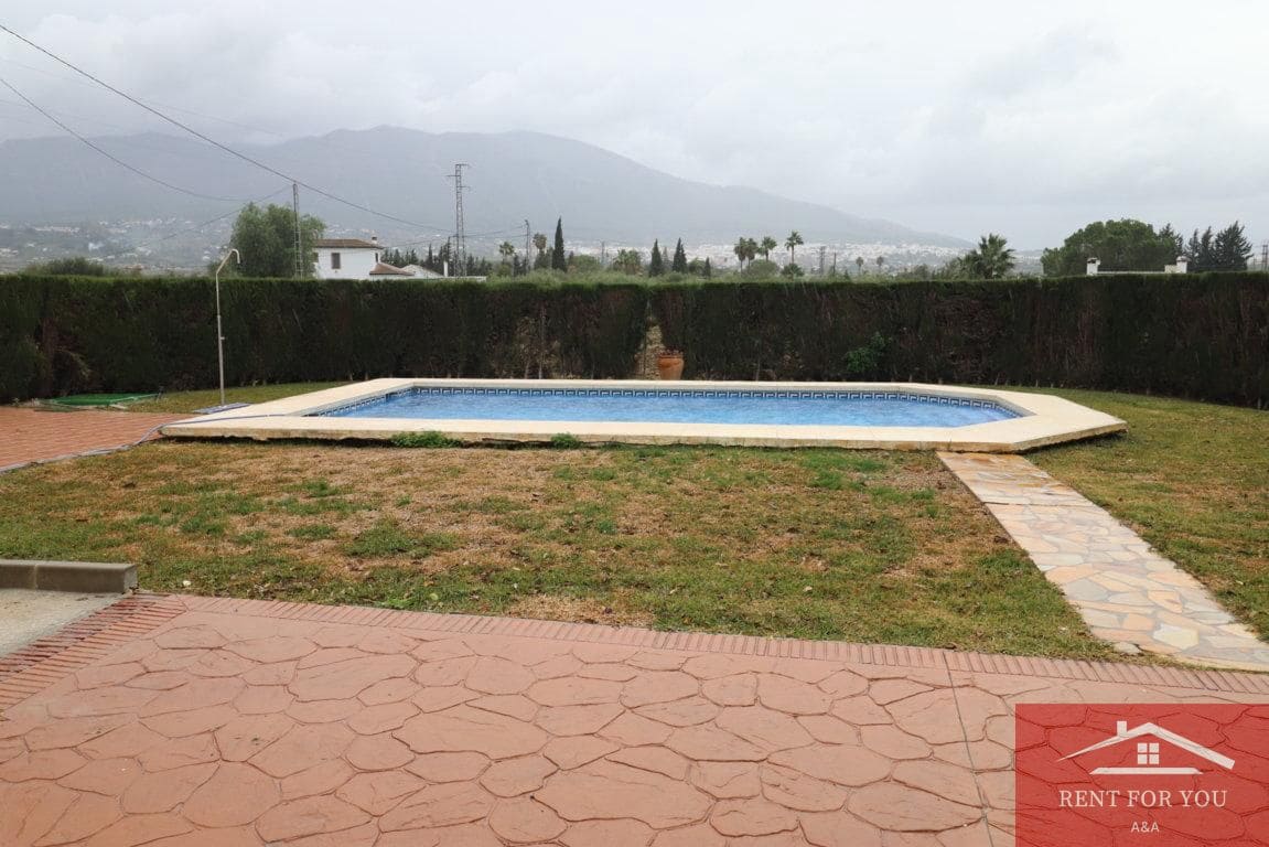 3 soverom Villa til leie i Alhaurin el Grande med svømmebasseng - € 1 900 (Ref: 9452879)