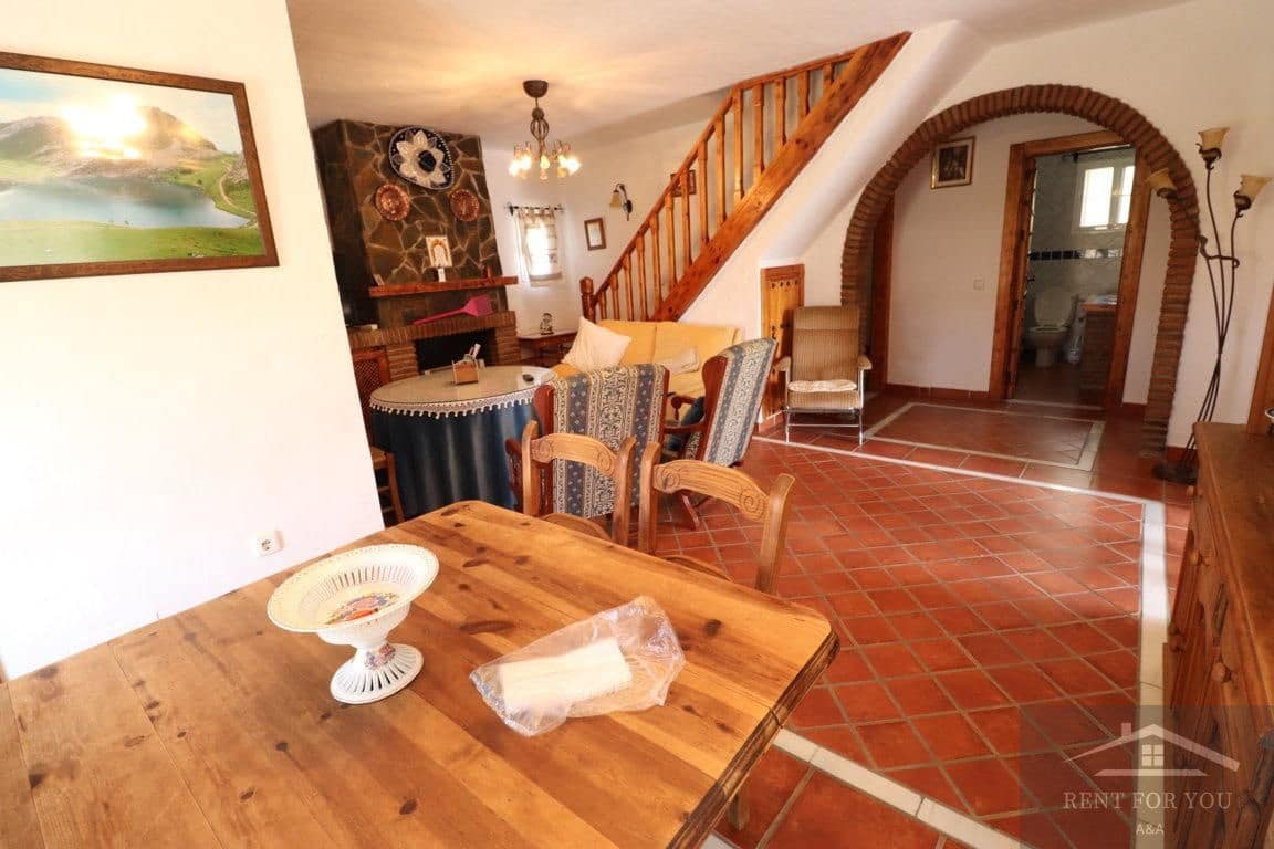 3 quarto Moradia para arrendar em Alhaurin el Grande com piscina - 1 500 € (Ref: 9460850)