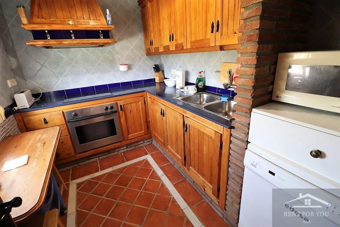 3 quarto Moradia para arrendar em Alhaurin el Grande com piscina - 1 500 € (Ref: 9460850)