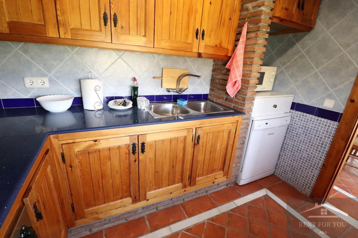 3 quarto Moradia para arrendar em Alhaurin el Grande com piscina - 1 500 € (Ref: 9460850)