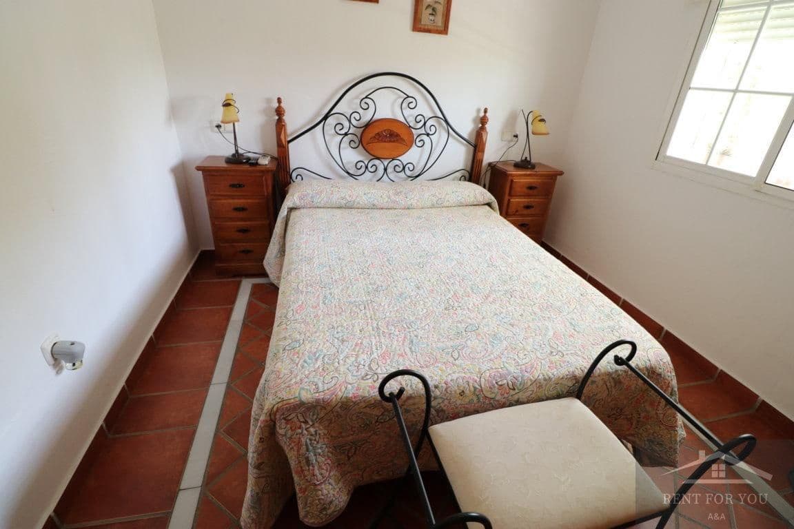 3 quarto Moradia para arrendar em Alhaurin el Grande com piscina - 1 500 € (Ref: 9460850)