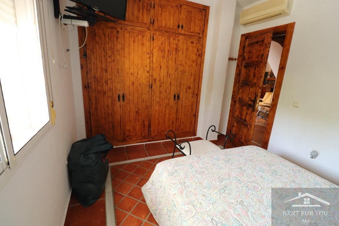 3 quarto Moradia para arrendar em Alhaurin el Grande com piscina - 1 500 € (Ref: 9460850)