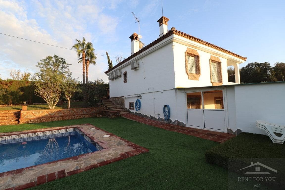 3 quarto Moradia para arrendar em Alhaurin el Grande com piscina - 1 500 € (Ref: 9460850)