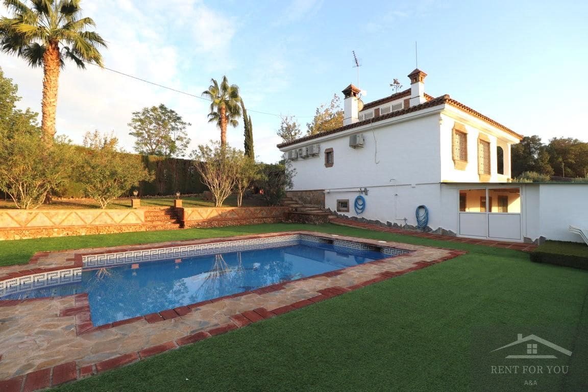 3 quarto Moradia para arrendar em Alhaurin el Grande com piscina - 1 500 € (Ref: 9460850)