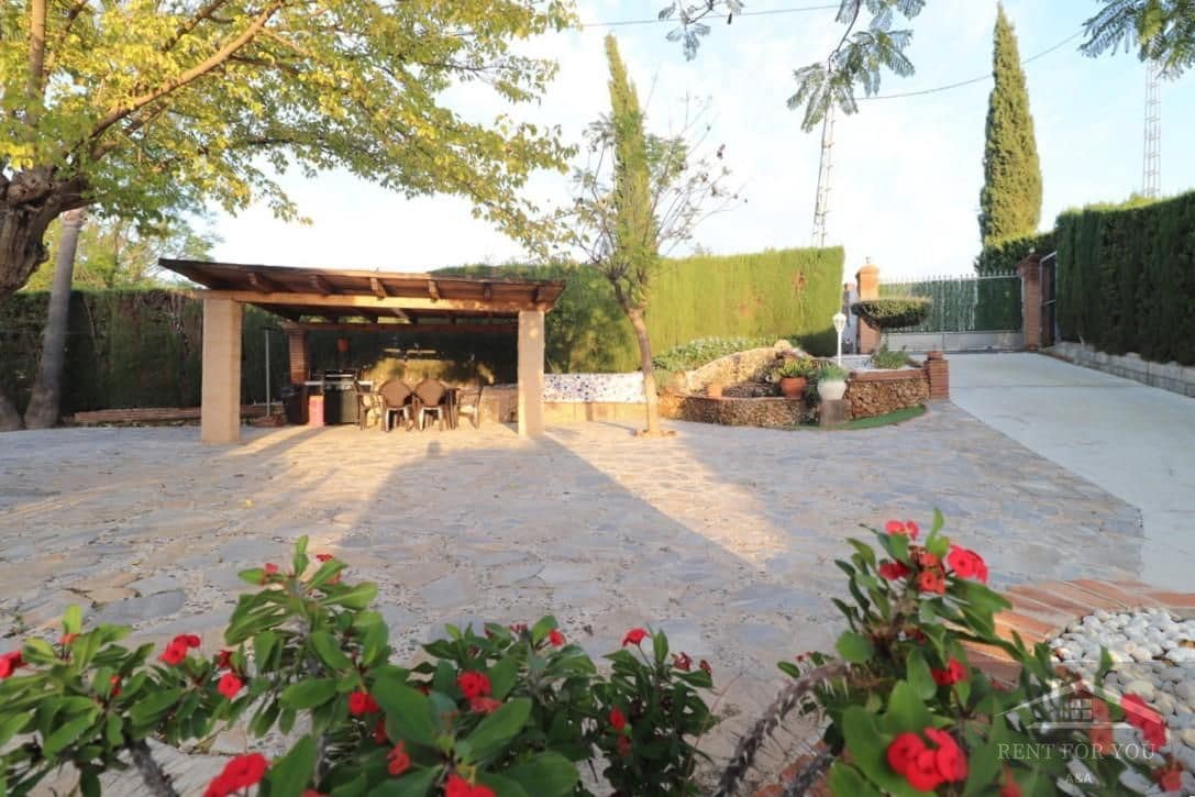 3 quarto Moradia para arrendar em Alhaurin el Grande com piscina - 1 500 € (Ref: 9460850)