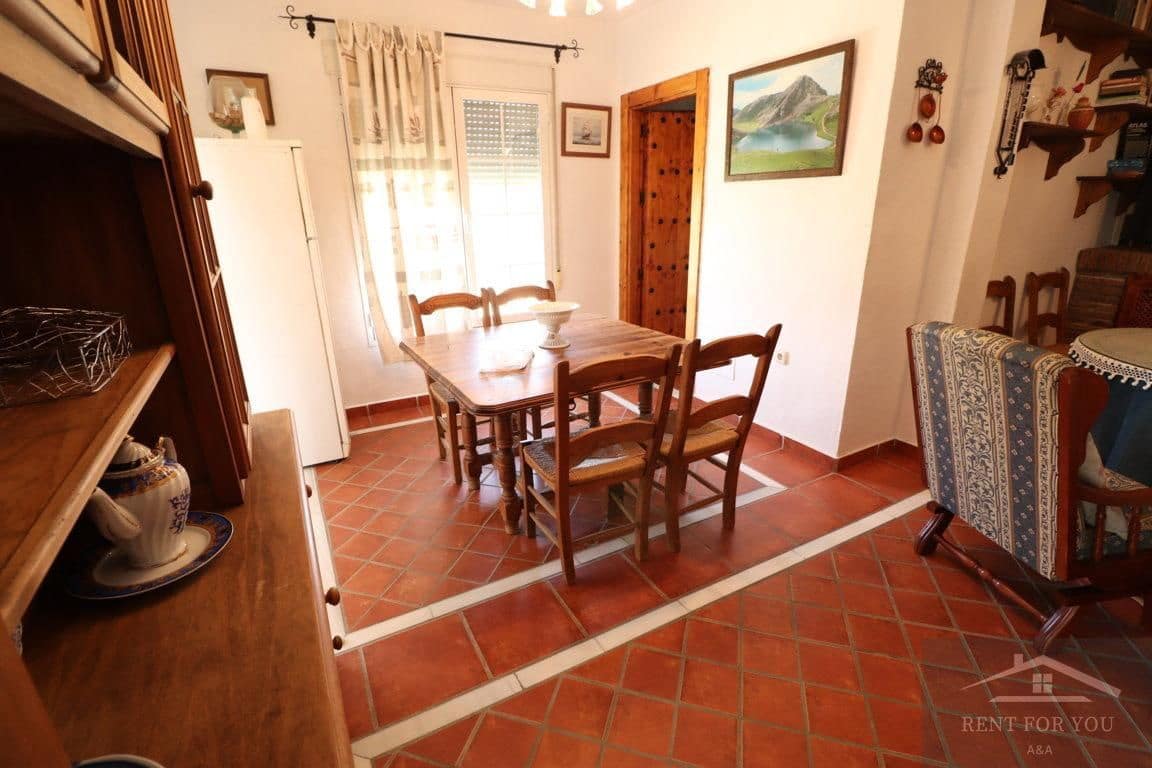 3 quarto Moradia para arrendar em Alhaurin el Grande com piscina - 1 500 € (Ref: 9460850)