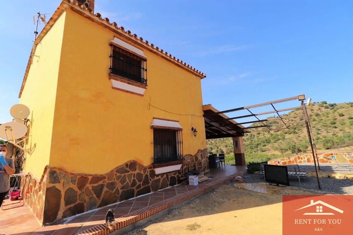 4 Zimmer Villa zu vermieten in Coin mit Pool - 2.000 € (Ref: 9460851)