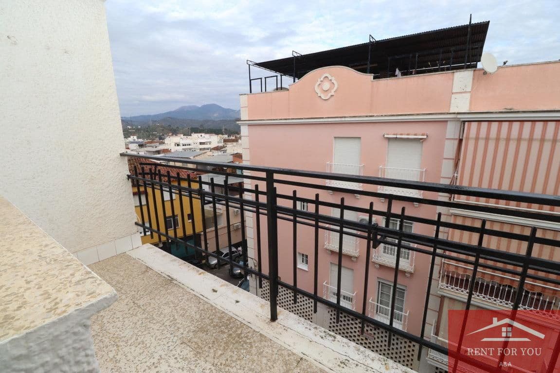 Piso de 3 habitaciones en Coín en venta - 149.000 € (Ref: 9462688)