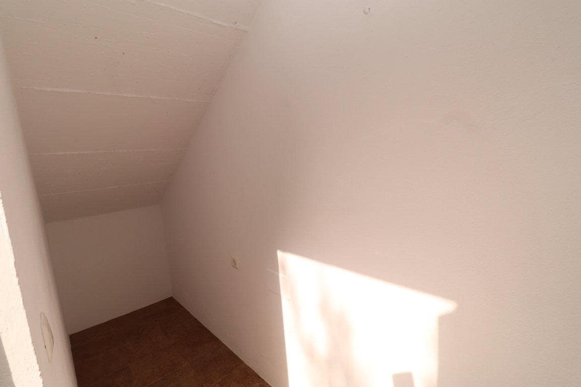 Chalet de 3 habitaciones en Alhaurín el Grande en alquiler - 1.600 € (Ref: 9465975)