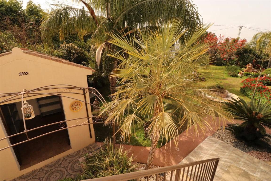 Chalet de 3 habitaciones en Alhaurín el Grande en alquiler - 1.600 € (Ref: 9465975)