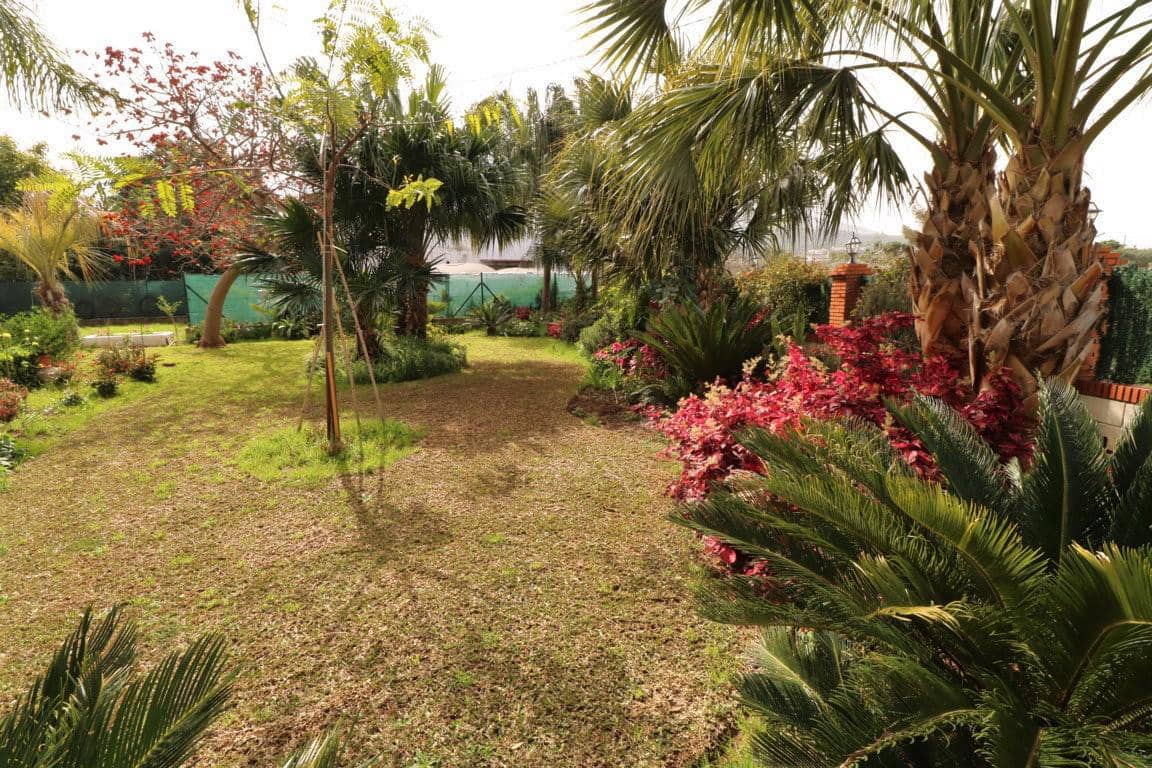 Chalet de 3 habitaciones en Alhaurín el Grande en alquiler - 1.600 € (Ref: 9465975)