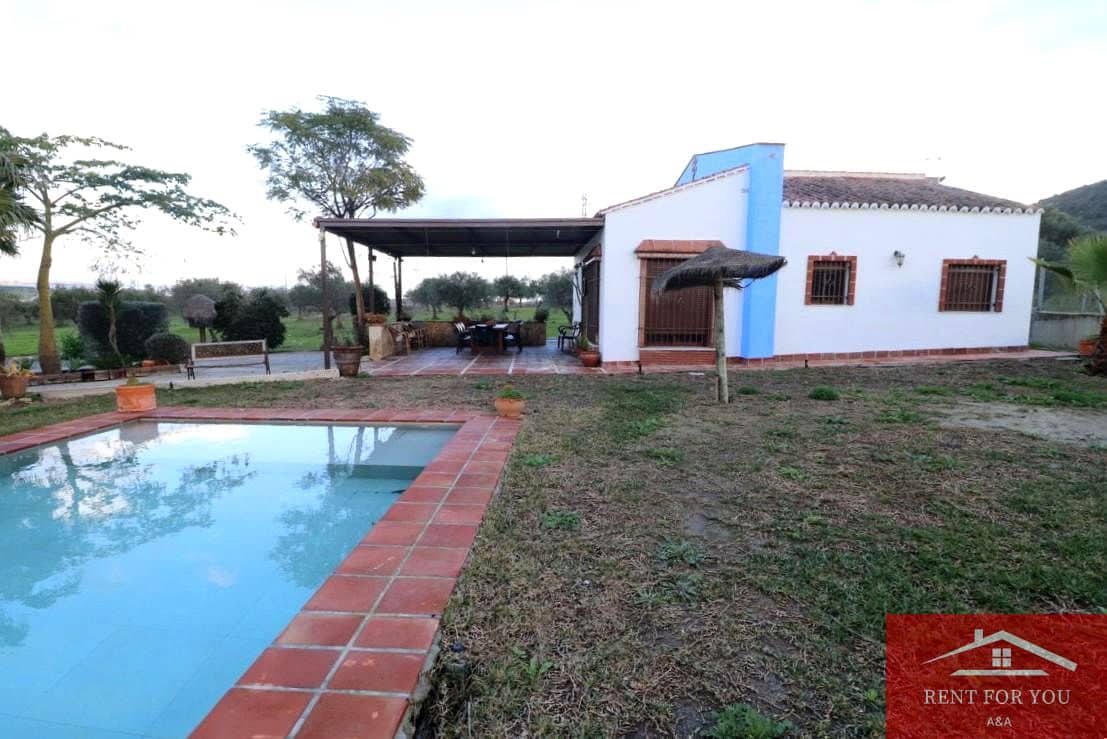 3 bedroom Villa for sale in Coin with pool - € 375,000 (Ref: 9488461)