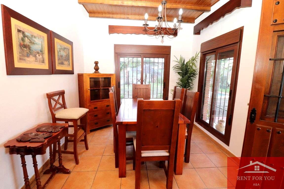 3 bedroom Villa for sale in Coin with pool - € 375,000 (Ref: 9488461)