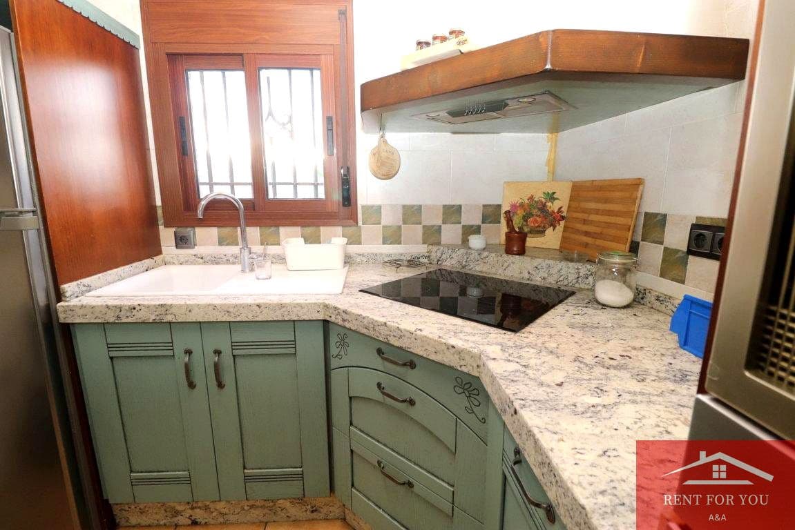 3 bedroom Villa for sale in Coin with pool - € 375,000 (Ref: 9488461)