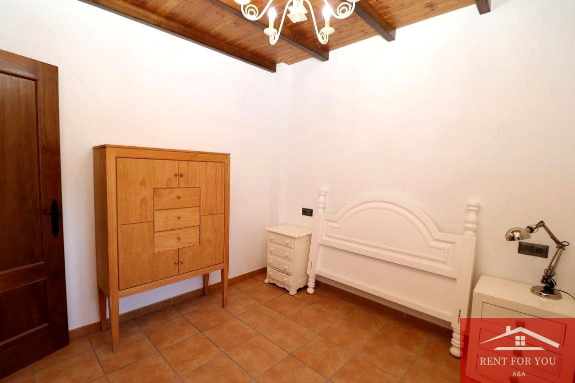 3 bedroom Villa for sale in Coin with pool - € 375,000 (Ref: 9488461)