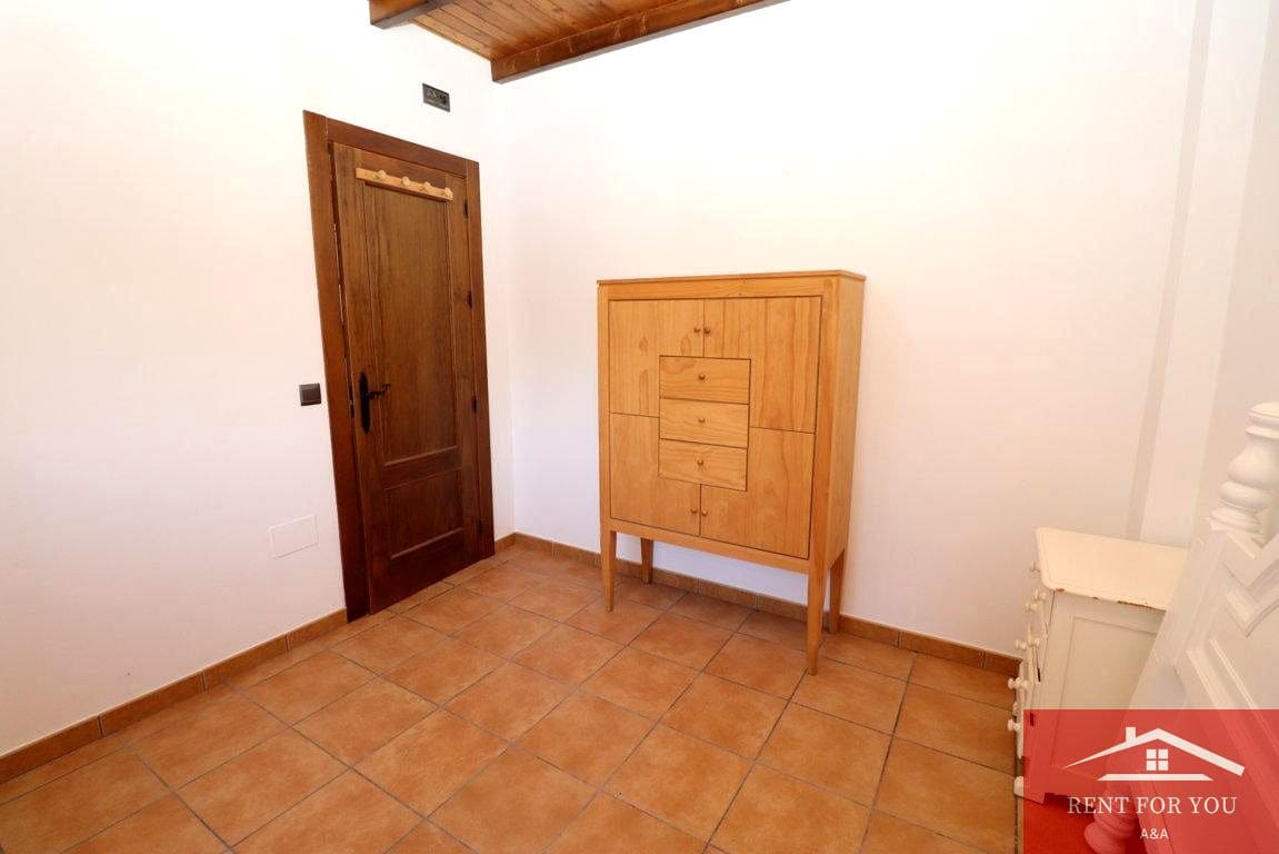 3 bedroom Villa for sale in Coin with pool - € 375,000 (Ref: 9488461)