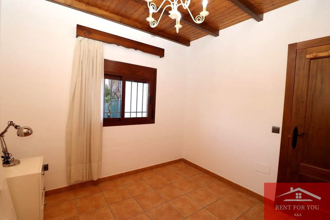 3 bedroom Villa for sale in Coin with pool - € 375,000 (Ref: 9488461)