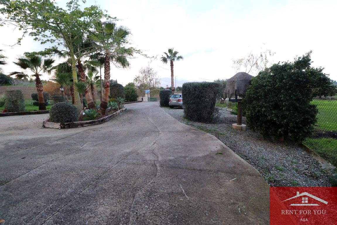 3 bedroom Villa for sale in Coin with pool - € 375,000 (Ref: 9488461)