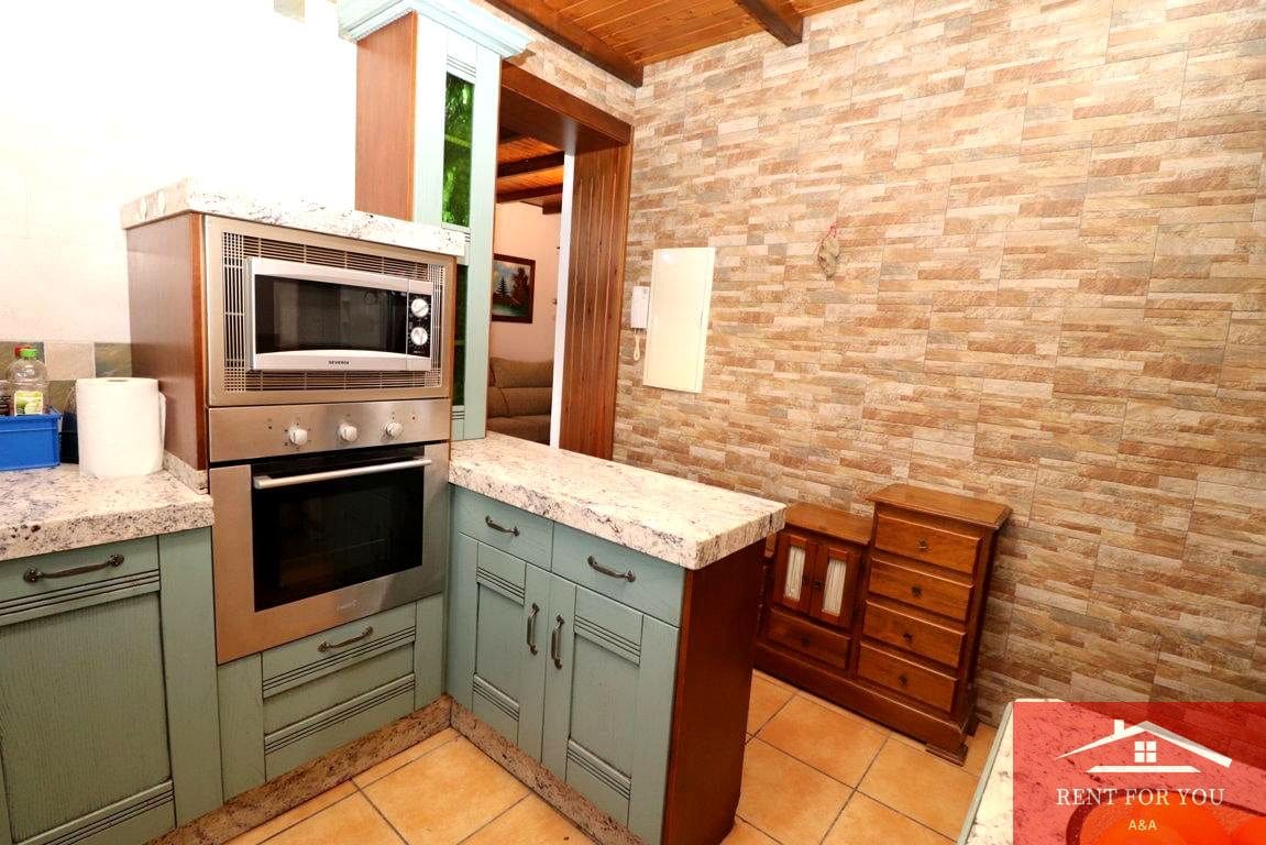 3 bedroom Villa for sale in Coin with pool - € 375,000 (Ref: 9488461)