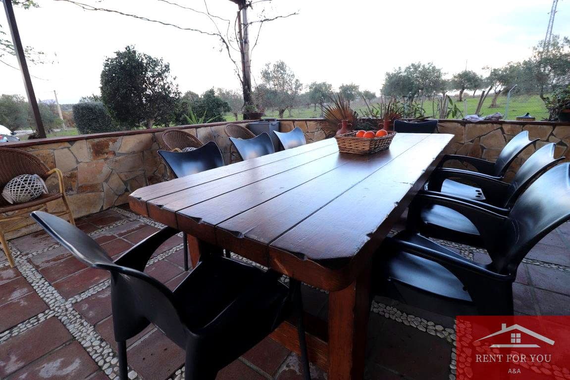 3 bedroom Villa for sale in Coin with pool - € 375,000 (Ref: 9488461)