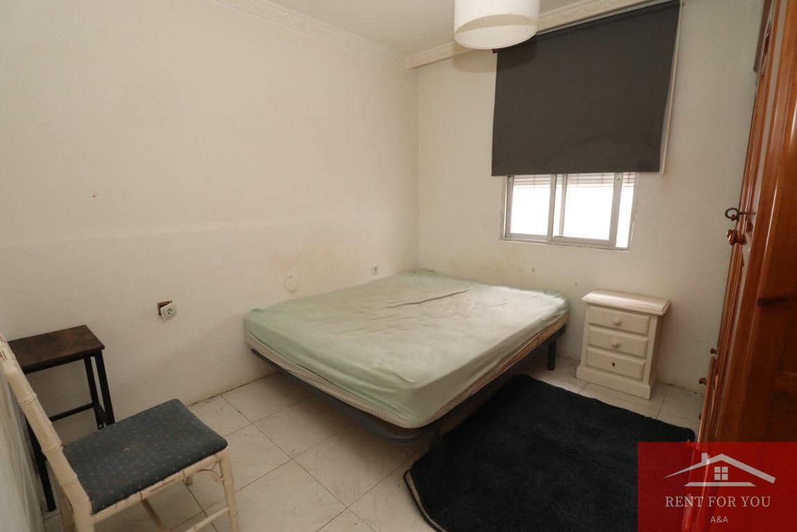 3 bedroom Flat for sale in Coin - € 105,000 (Ref: 9491666)