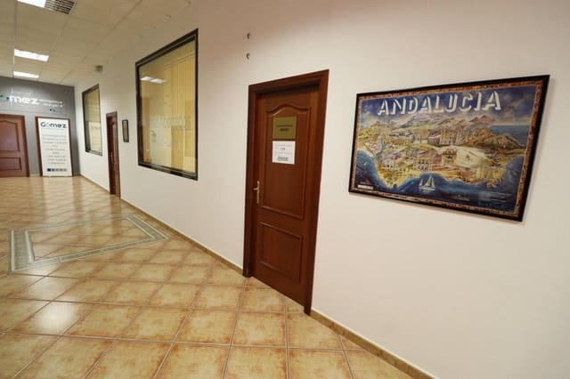 1 quarto Escritório para arrendar em Alhaurín el Grande - 300 € (Ref: 9491667)