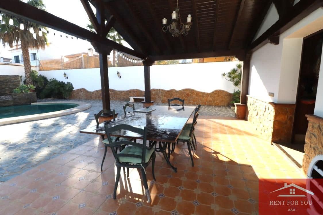 5 slaapkamer Villa te huur in Alhaurin el Grande met zwembad garage - € 3.500 (Ref: 9506293)