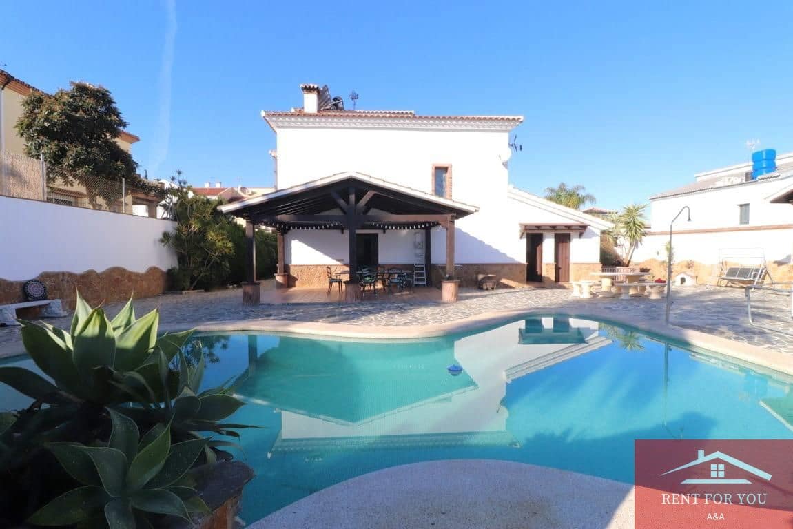 5 slaapkamer Villa te huur in Alhaurin el Grande met zwembad garage - € 3.500 (Ref: 9506293)