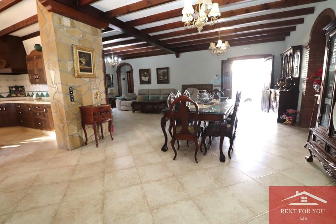 5 slaapkamer Villa te huur in Alhaurin el Grande met zwembad garage - € 3.500 (Ref: 9506293)