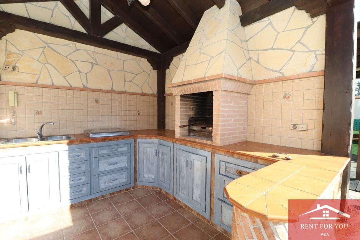 5 slaapkamer Villa te huur in Alhaurin el Grande met zwembad garage - € 3.500 (Ref: 9506293)