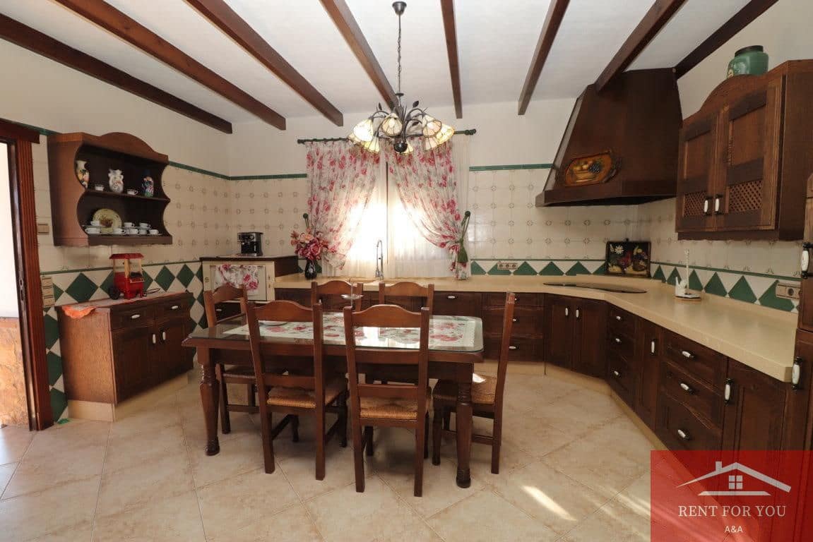 5 slaapkamer Villa te huur in Alhaurin el Grande met zwembad garage - € 3.500 (Ref: 9506293)