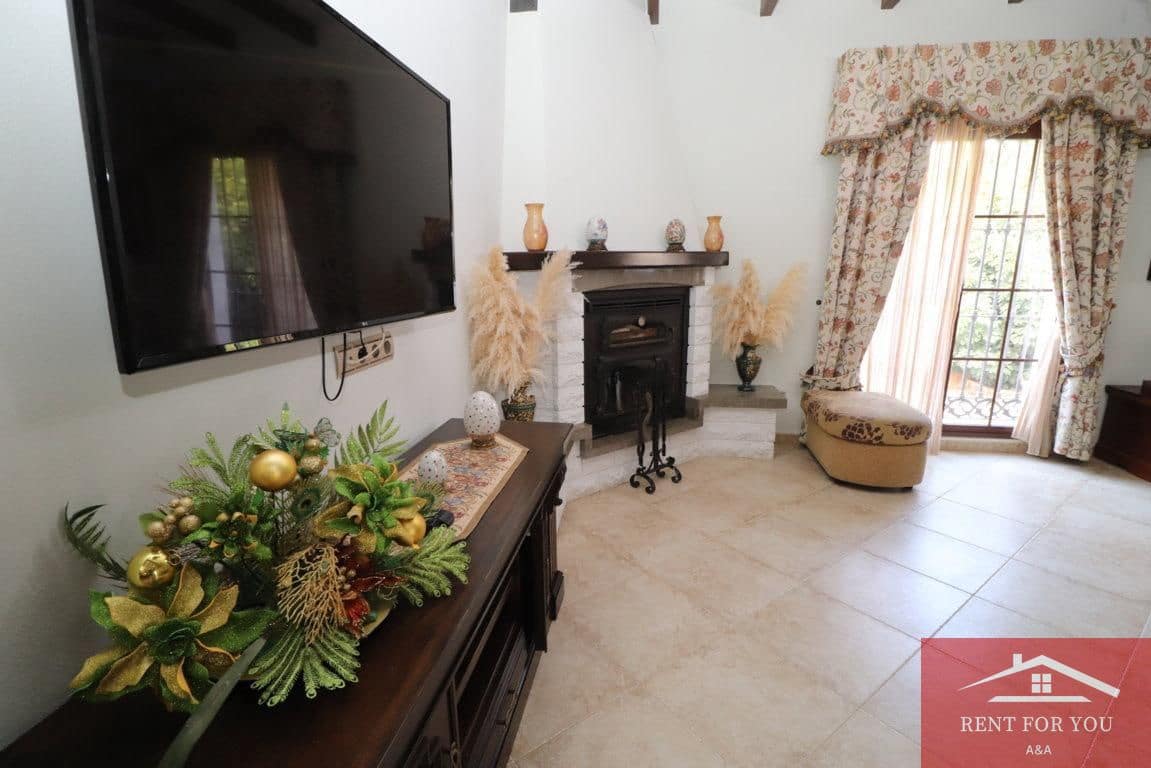 5 slaapkamer Villa te huur in Alhaurin el Grande met zwembad garage - € 3.500 (Ref: 9506293)