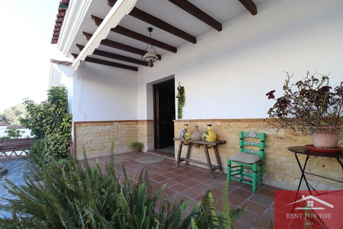 5 slaapkamer Villa te huur in Alhaurin el Grande met zwembad garage - € 3.500 (Ref: 9506293)