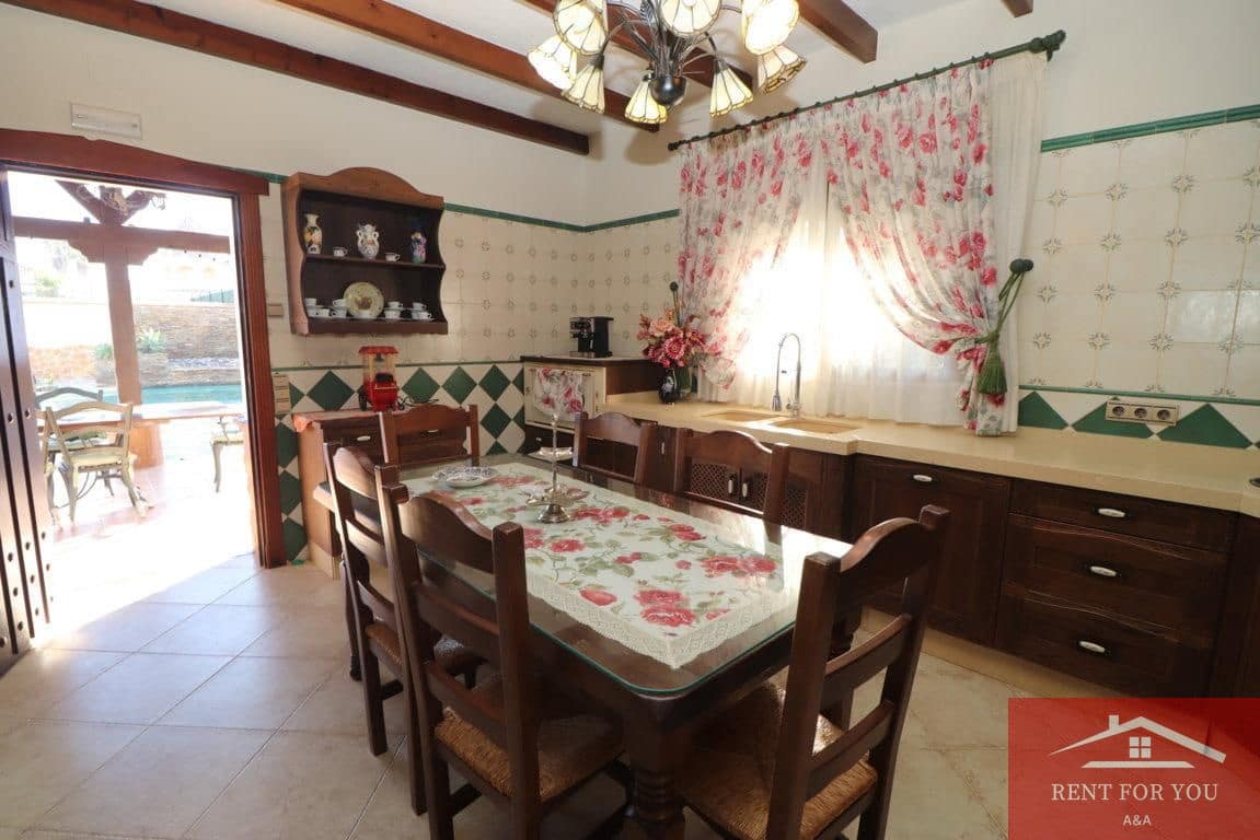 5 slaapkamer Villa te huur in Alhaurin el Grande met zwembad garage - € 3.500 (Ref: 9506293)