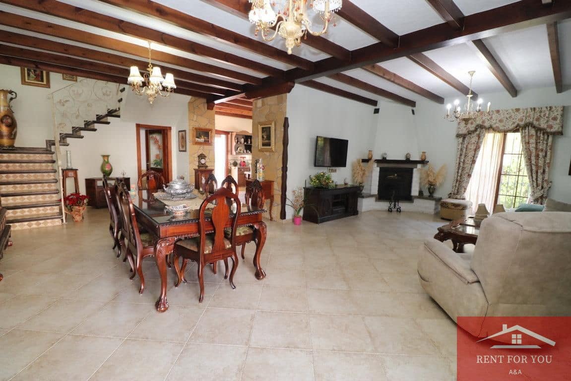 5 slaapkamer Villa te huur in Alhaurin el Grande met zwembad garage - € 3.500 (Ref: 9506293)