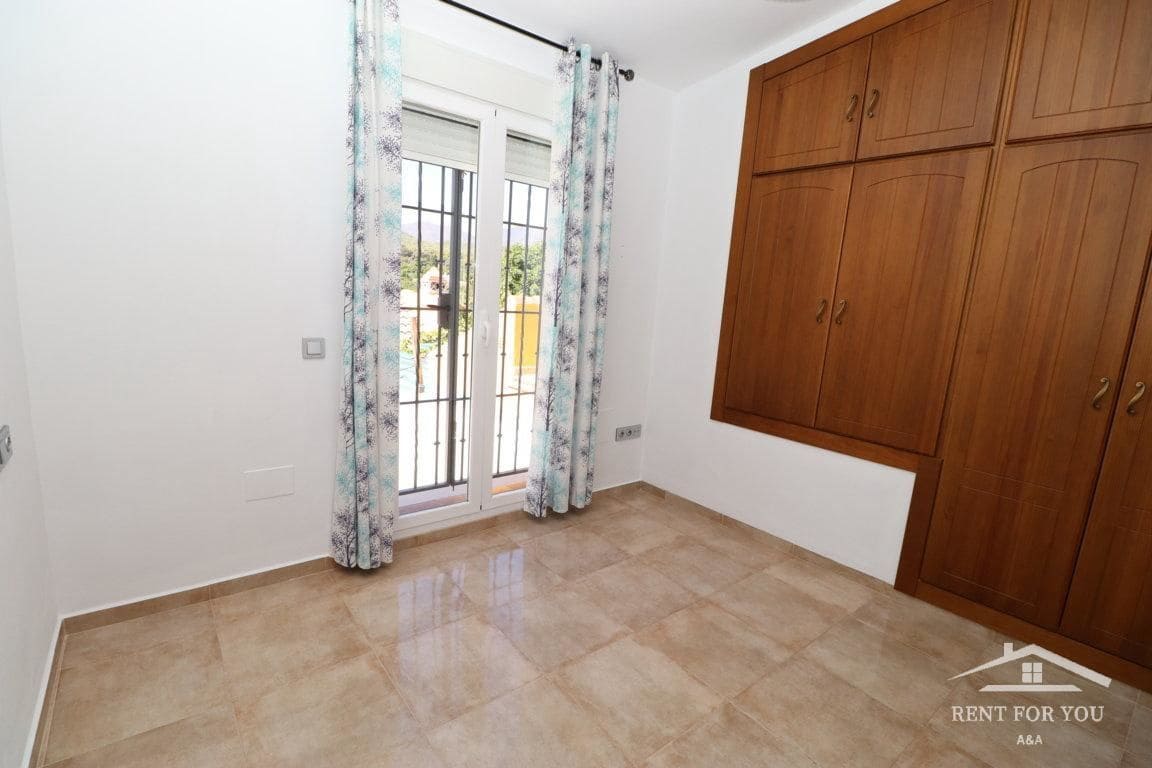 2 bedroom Villa for rent in Alhaurin el Grande with pool - € 1,100 (Ref: 9525289)