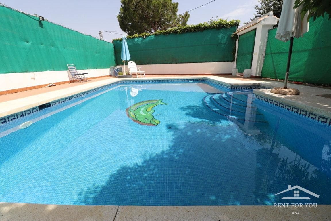 2 bedroom Villa for rent in Alhaurin el Grande with pool - € 1,100 (Ref: 9525289)