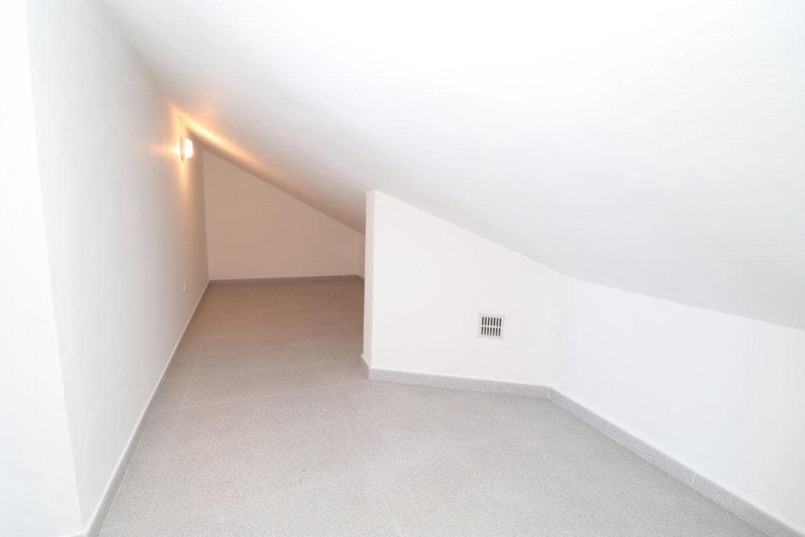 3 sypialnia Willa do wynajęcia w Alhaurin el Grande - 1 200 € (Ref: 9529170)