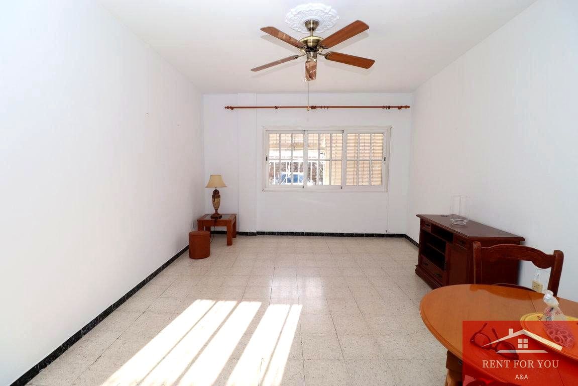 5 bedroom Flat for sale in Alhaurin el Grande - € 295,000 (Ref: 9536560)