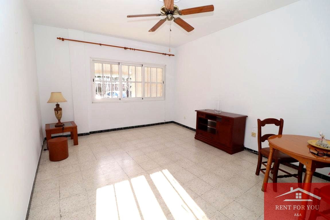 5 bedroom Flat for sale in Alhaurin el Grande - € 295,000 (Ref: 9536560)